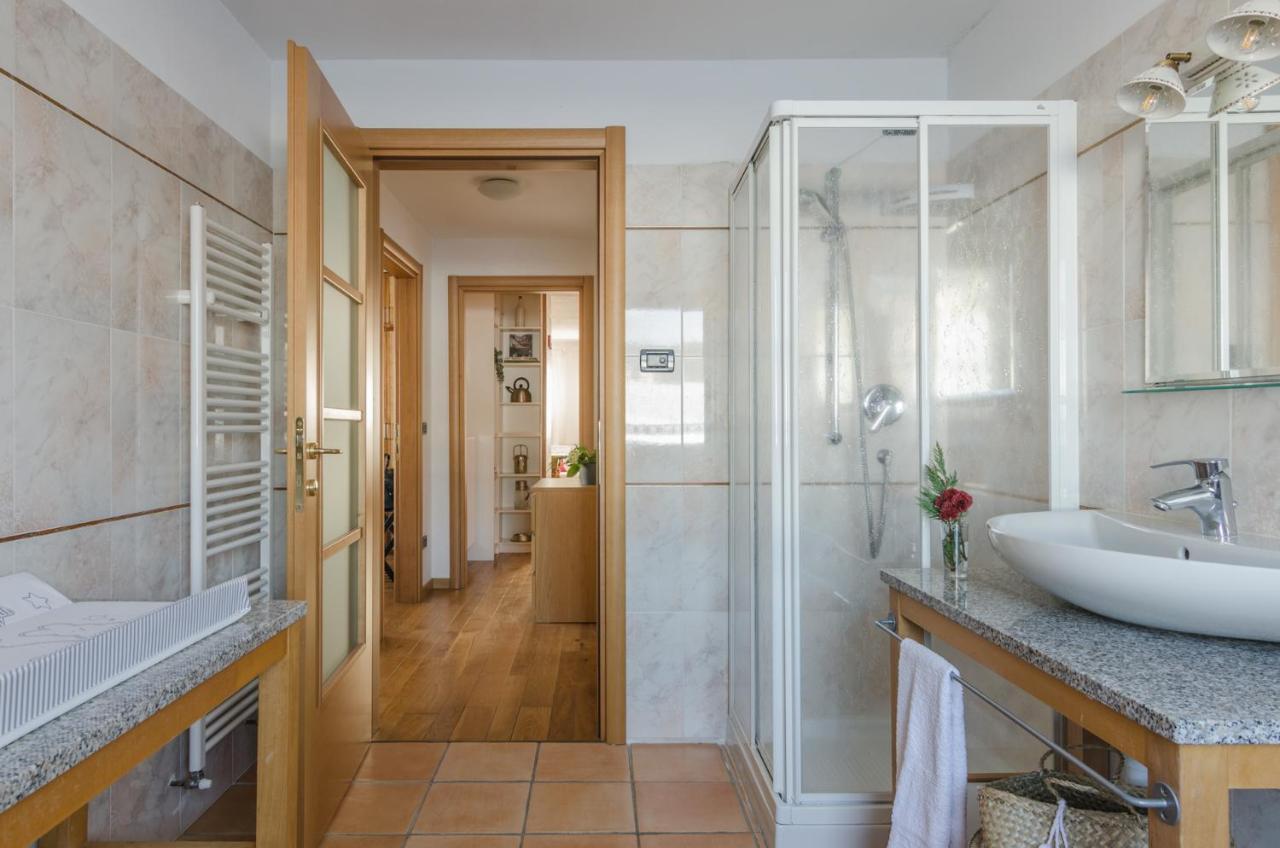 Villa Recla Ronzone Eksteriør billede